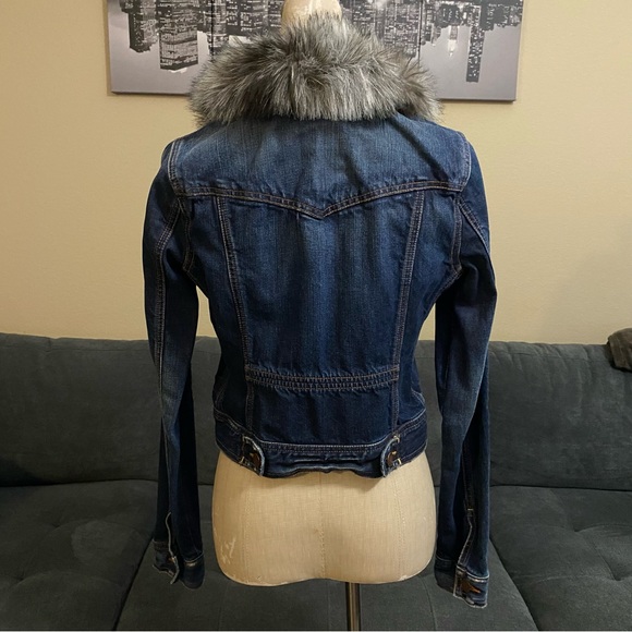 Erza Fitch - Vintage Jean Jacket Faux Fur Collar - Picture 3 of 16
